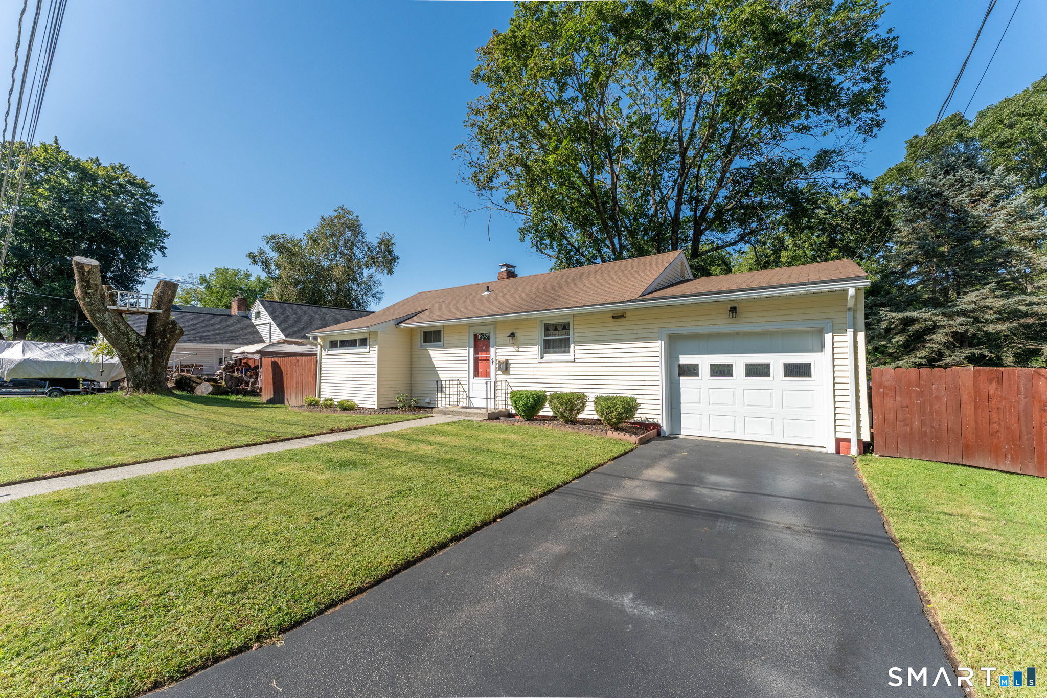 4 Meditz Court Norwich CT 06360