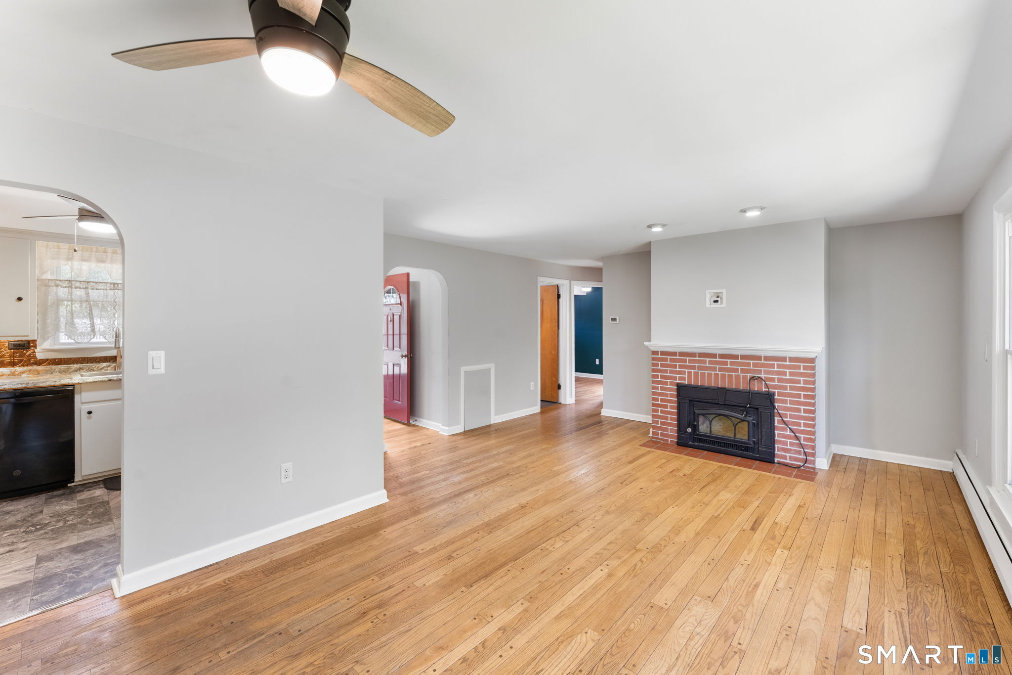 4 Meditz Court Norwich CT 06360