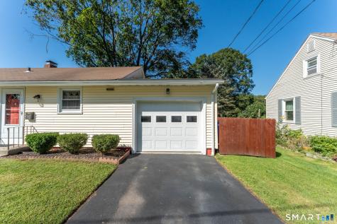 4 Meditz Court Norwich CT 06360