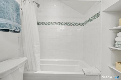 178 Pocconock Trail New Canaan CT 06840