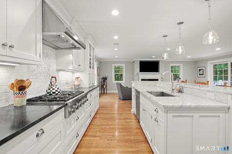 178 Pocconock Trail New Canaan CT 06840