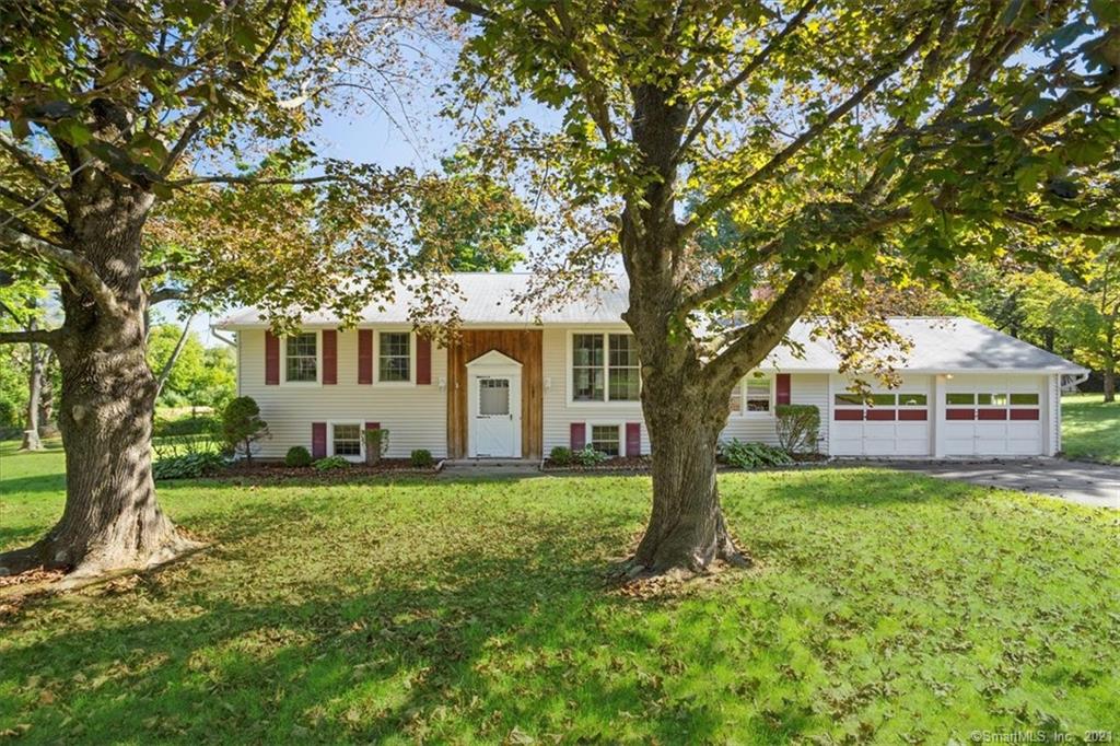 19 Bonnie Brae Drive Newtown CT 06470