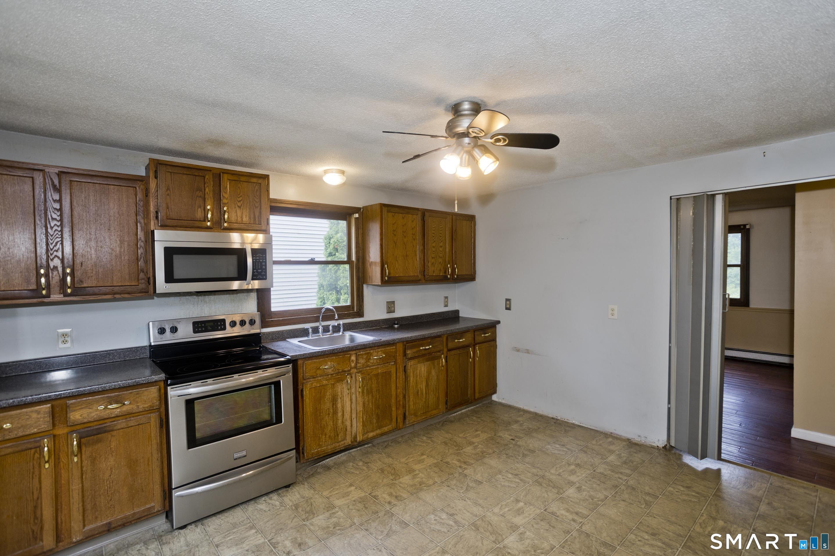 7 Second Avenue Enfield CT 06082
