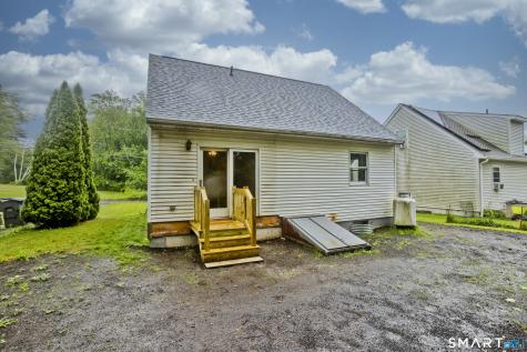7 Second Avenue Enfield CT 06082