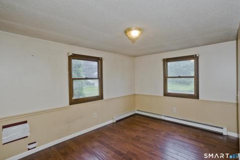 7 Second Avenue Enfield CT 06082