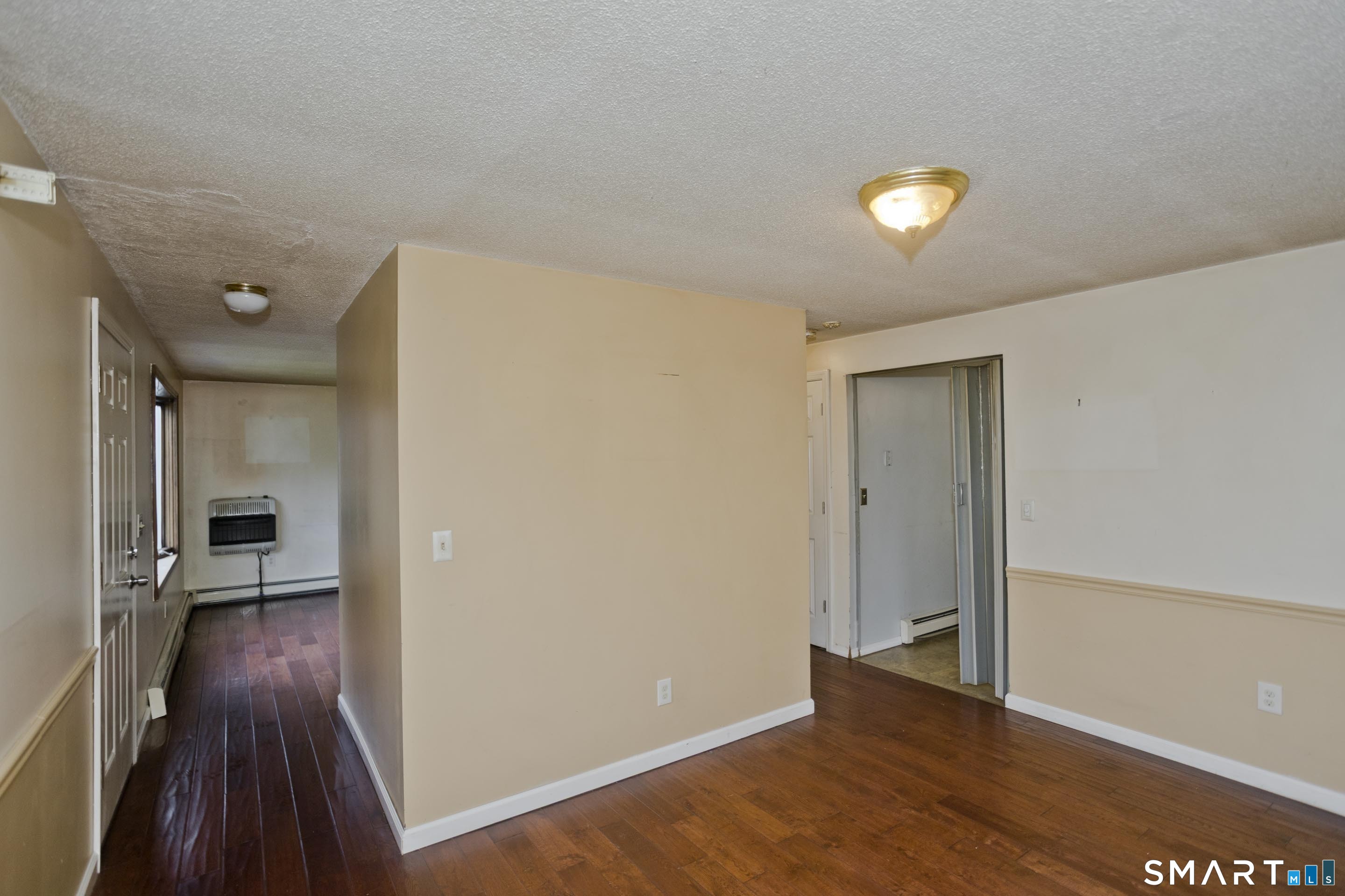 7 Second Avenue Enfield CT 06082