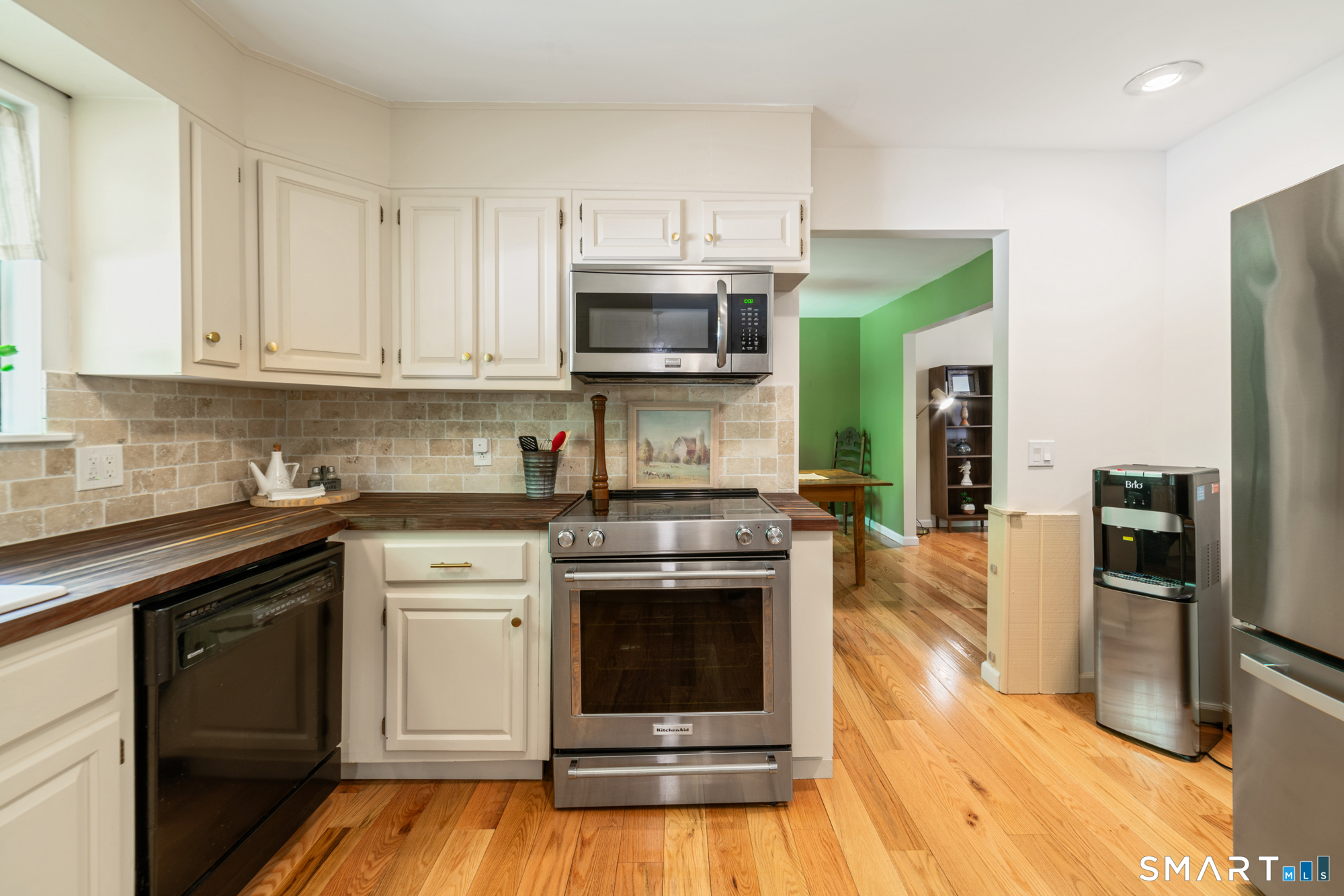 6 Arapaho Road Brookfield CT 06804