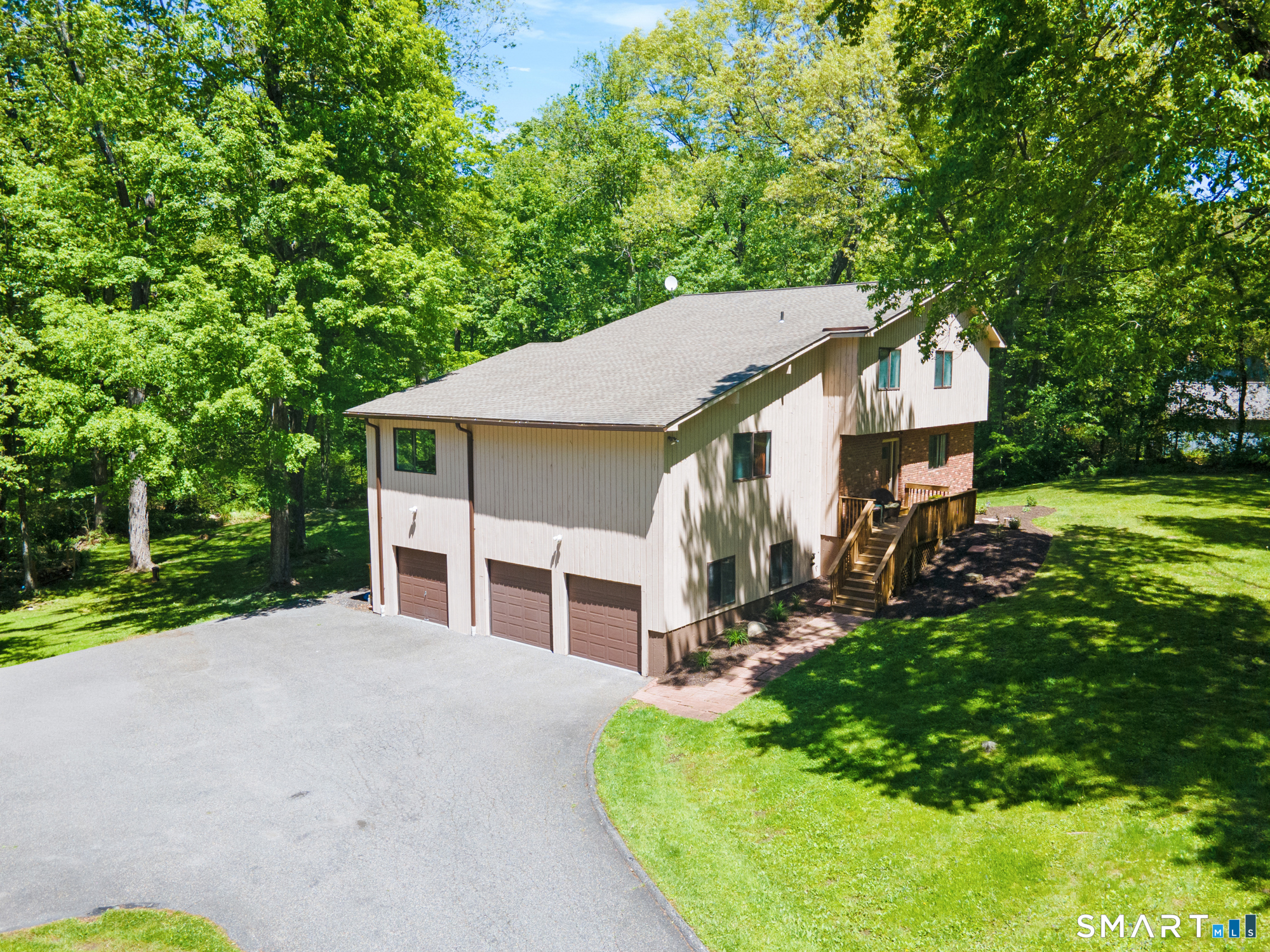 6 Arapaho Road Brookfield CT 06804