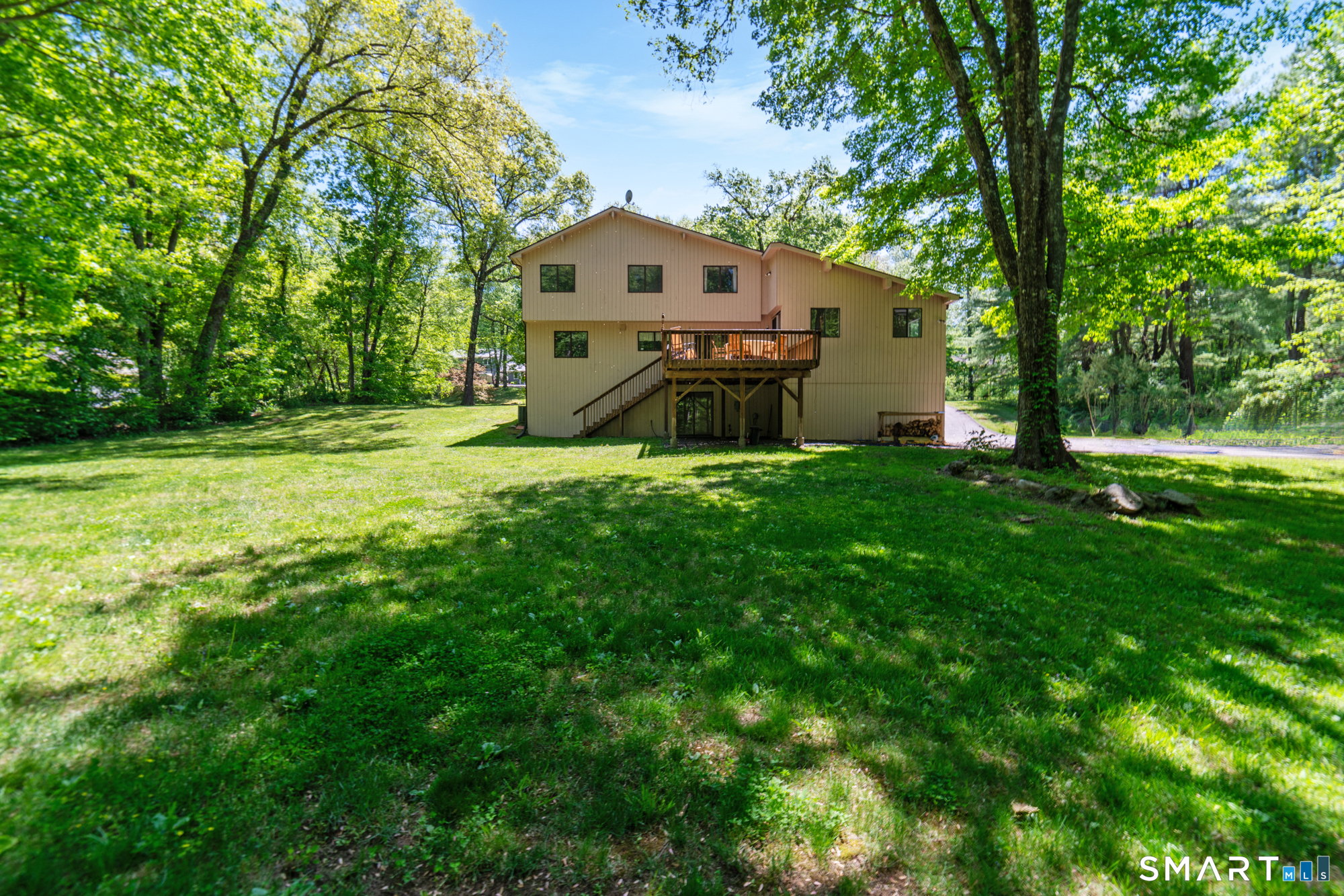 6 Arapaho Road Brookfield CT 06804