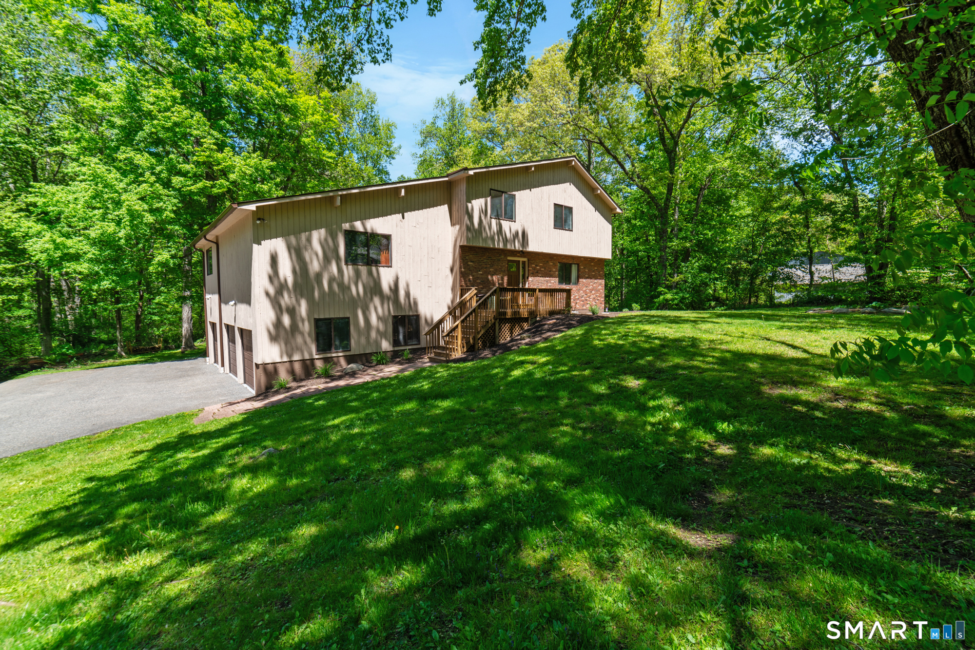 6 Arapaho Road Brookfield CT 06804