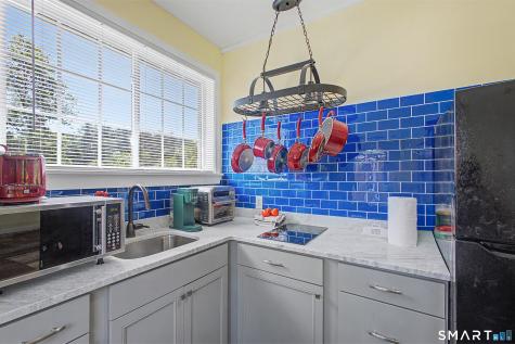 243 Searles Road Pomfret CT 06259