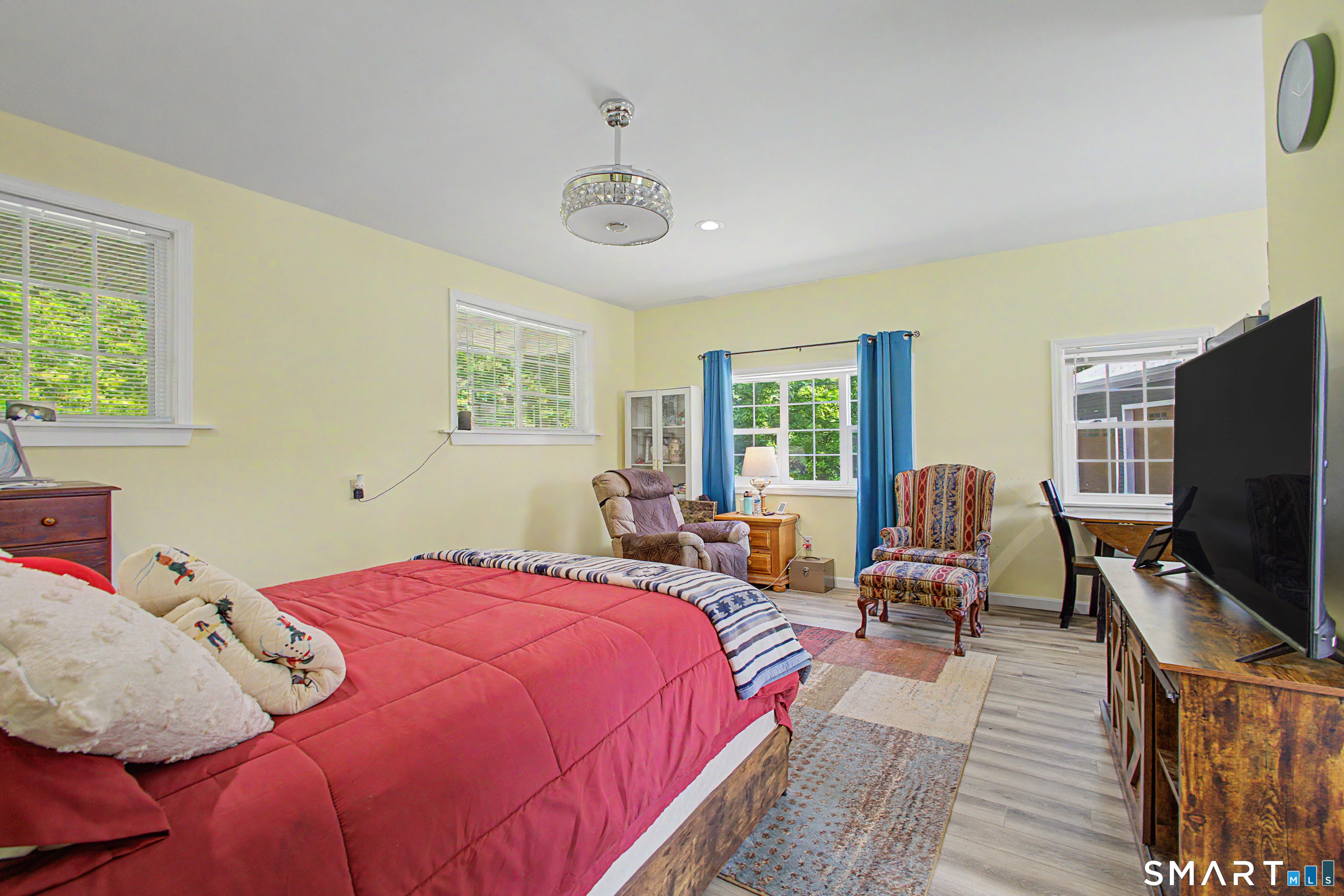 243 Searles Road Pomfret CT 06259