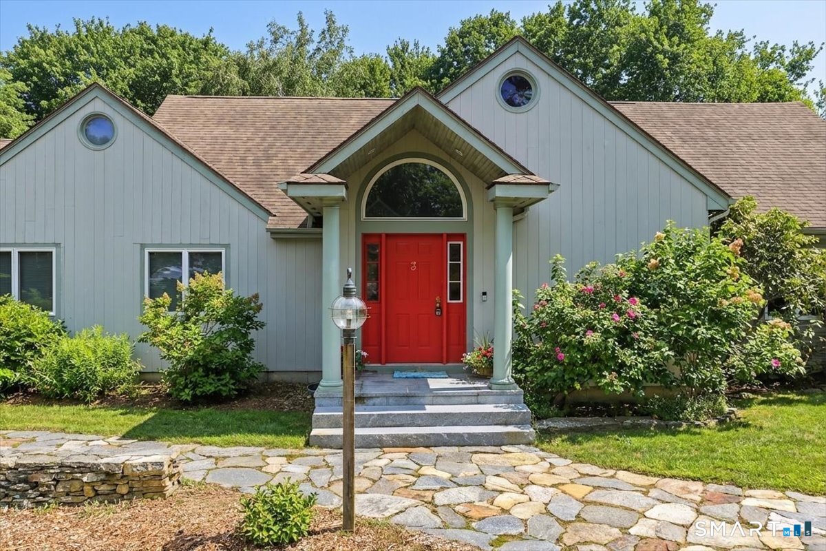 3 Westwood Drive Waterford CT 06385