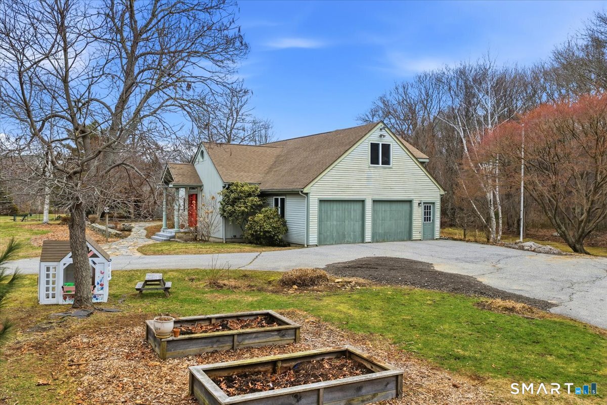 3 Westwood Drive Waterford CT 06385