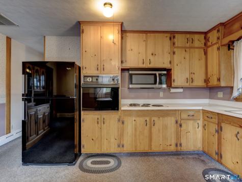 21 Crescent Beach Drive Enfield CT 06082