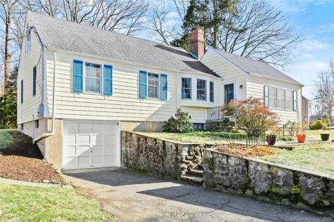 15 Alrowood Drive Norwalk CT 06851