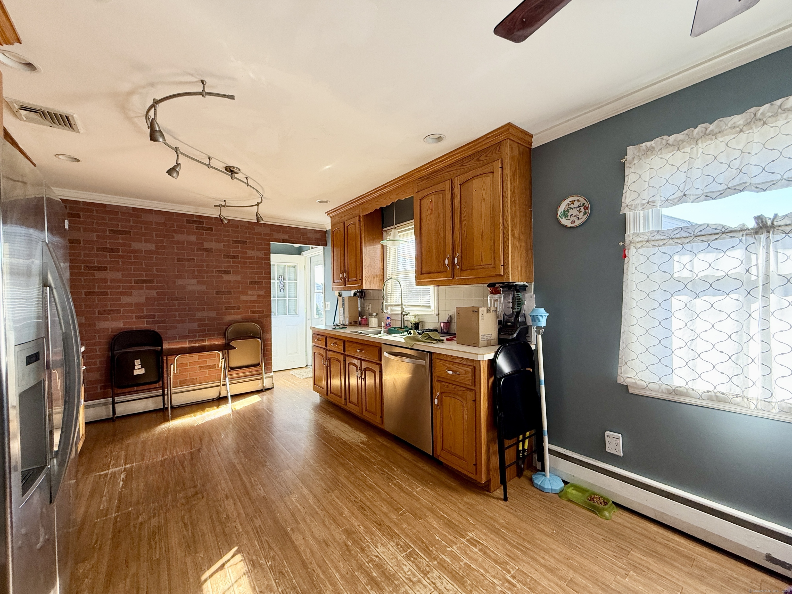 1088 Sylvan Avenue Bridgeport CT 06606