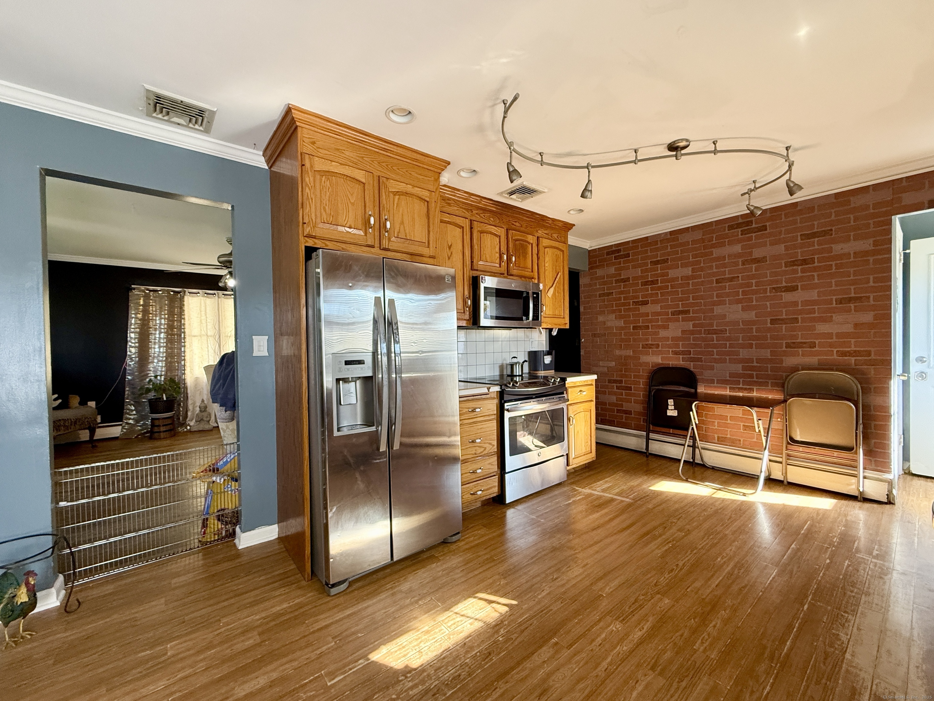 1088 Sylvan Avenue Bridgeport CT 06606