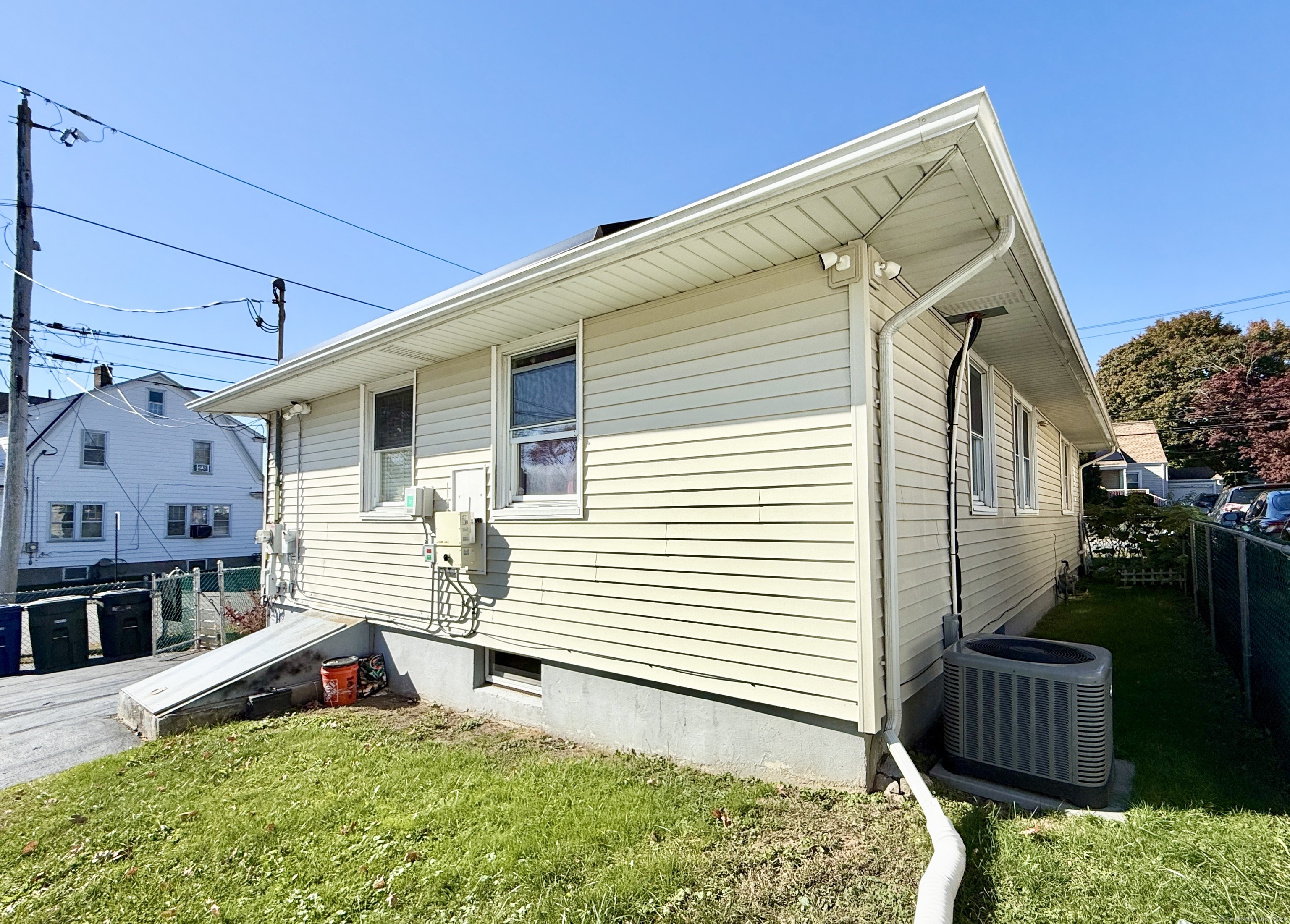 1088 Sylvan Avenue Bridgeport CT 06606