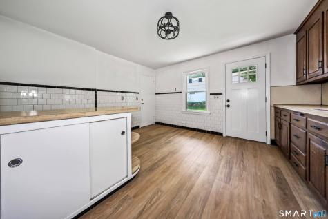 53 Glenview Avenue Waterbury CT 06708