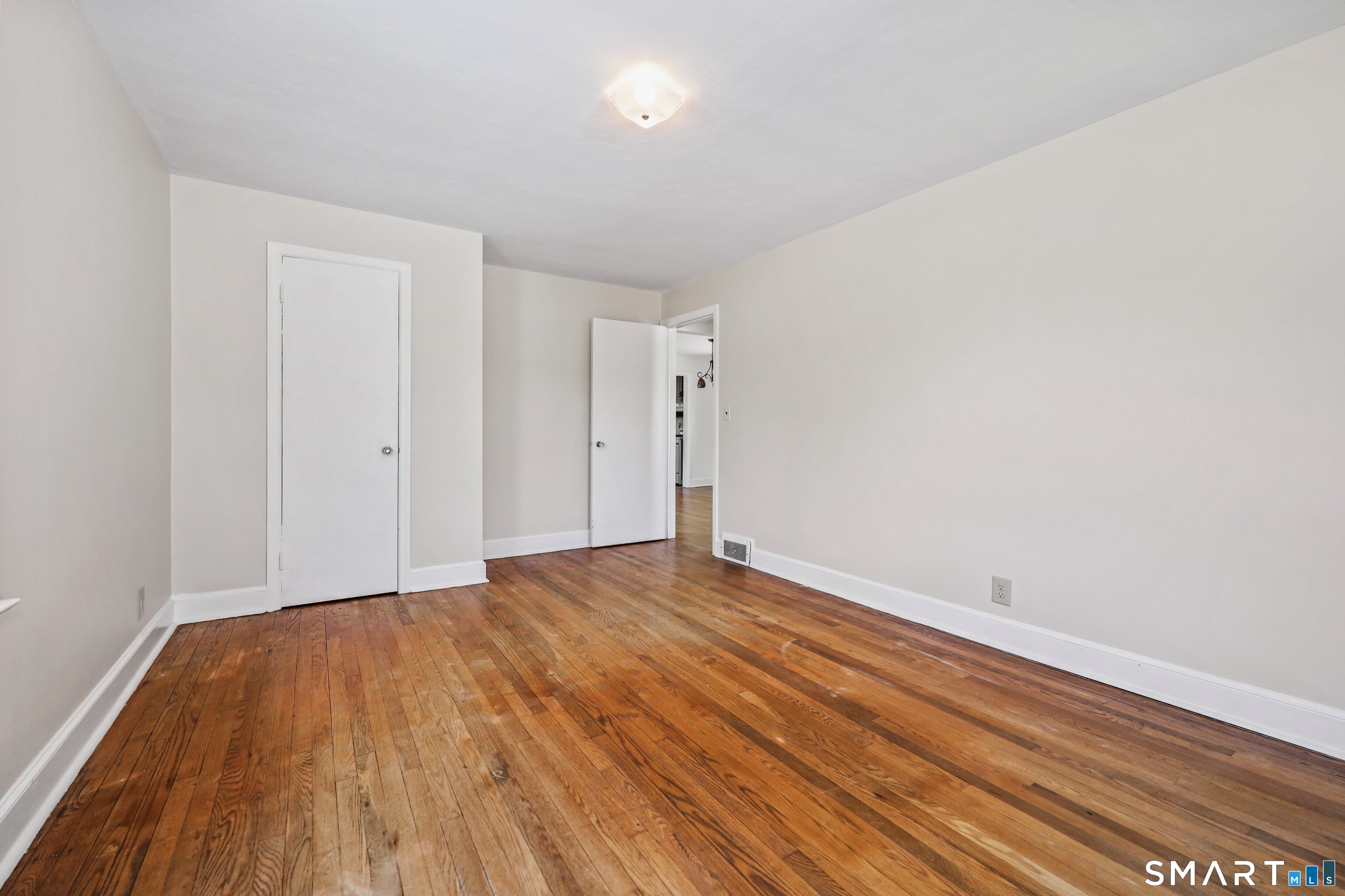 53 Glenview Avenue Waterbury CT 06708