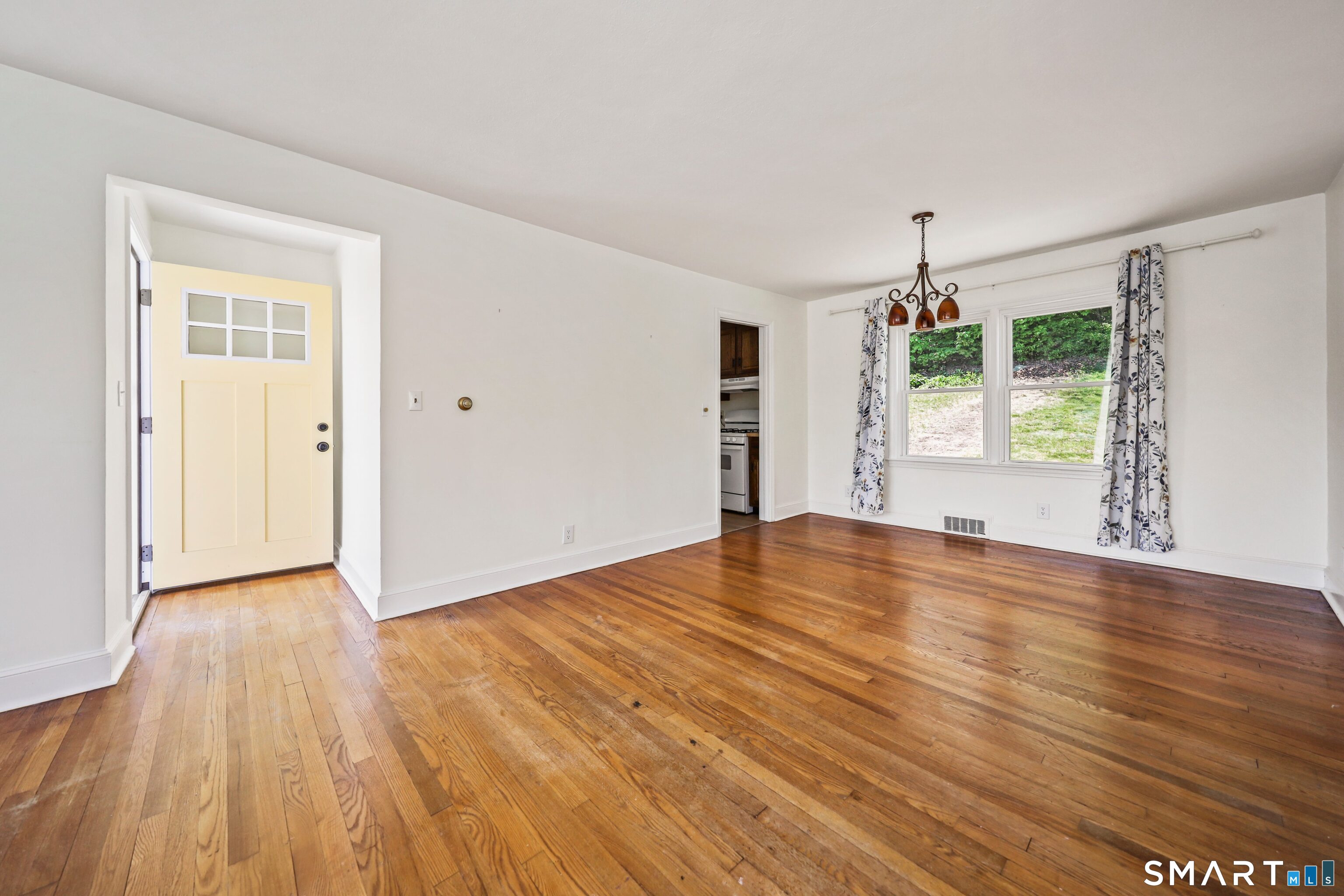 53 Glenview Avenue Waterbury CT 06708