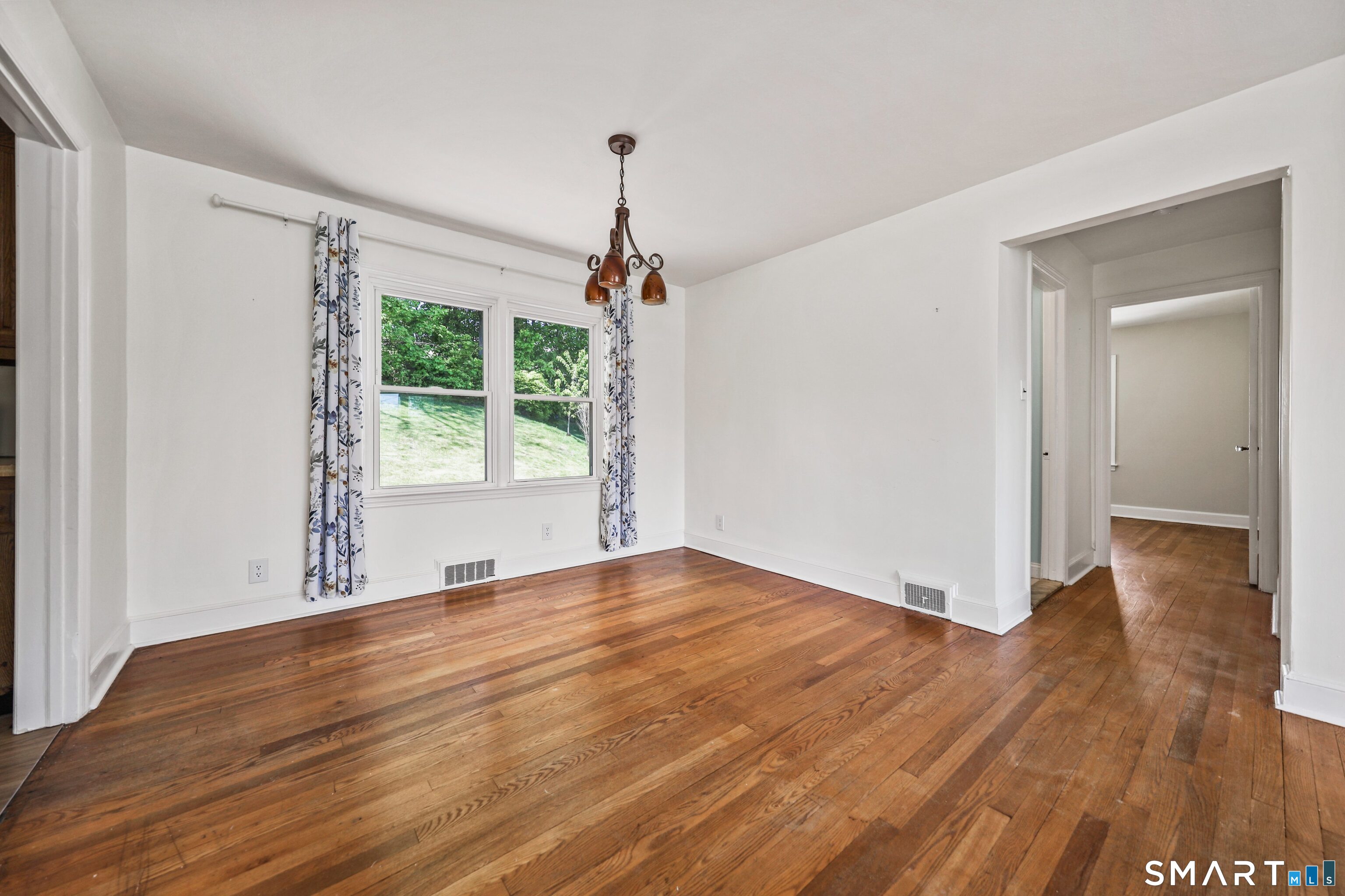 53 Glenview Avenue Waterbury CT 06708