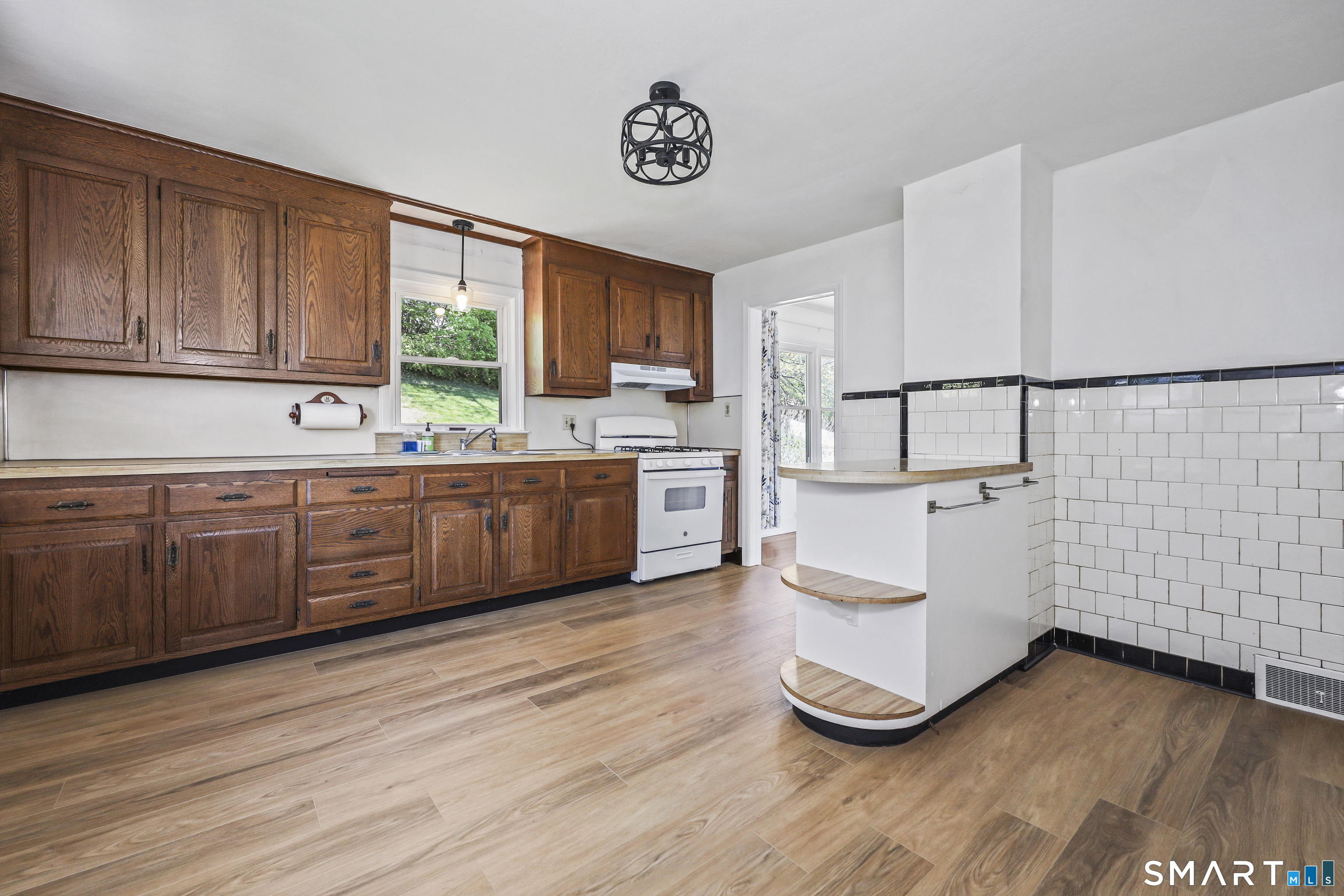 53 Glenview Avenue Waterbury CT 06708