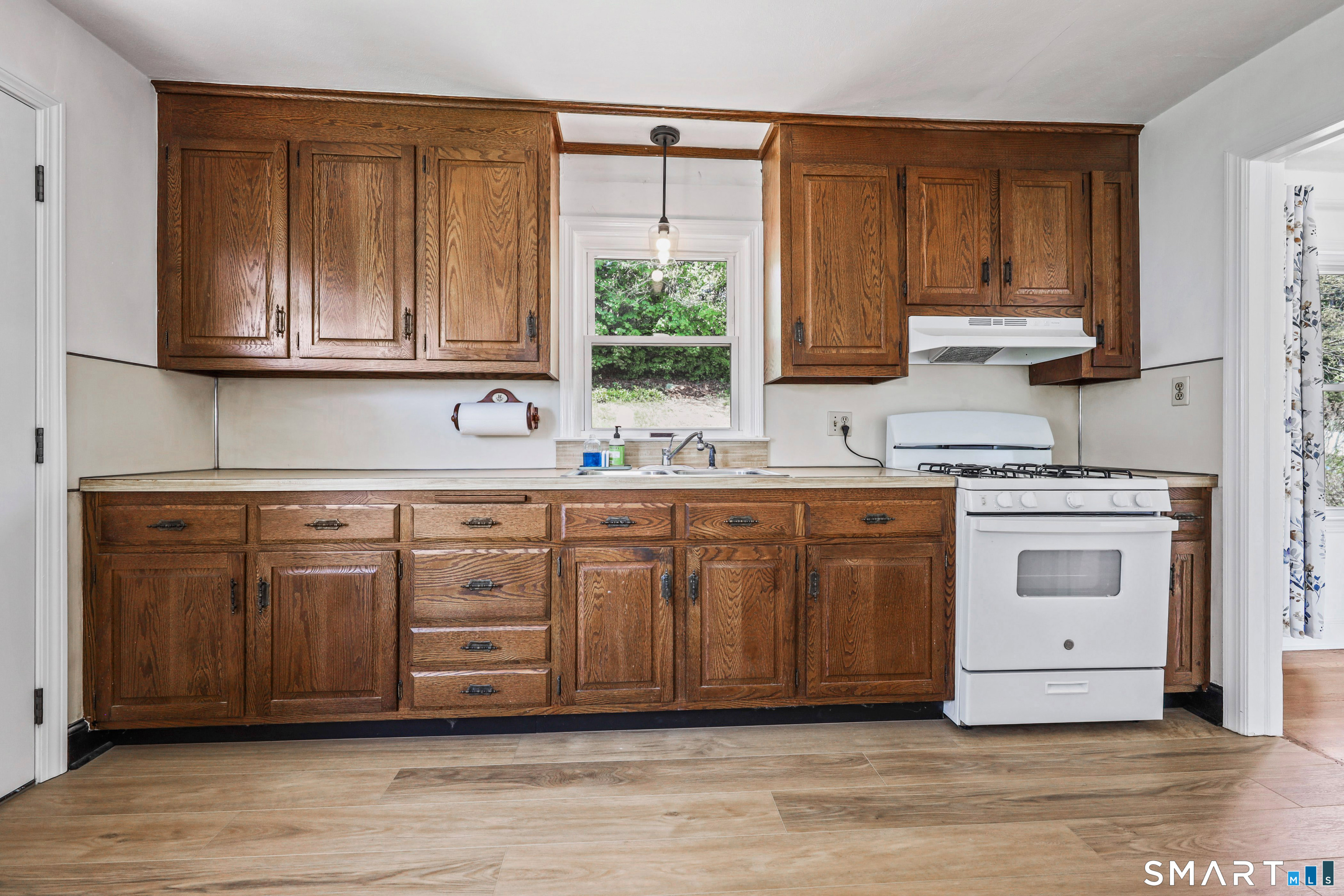 53 Glenview Avenue Waterbury CT 06708