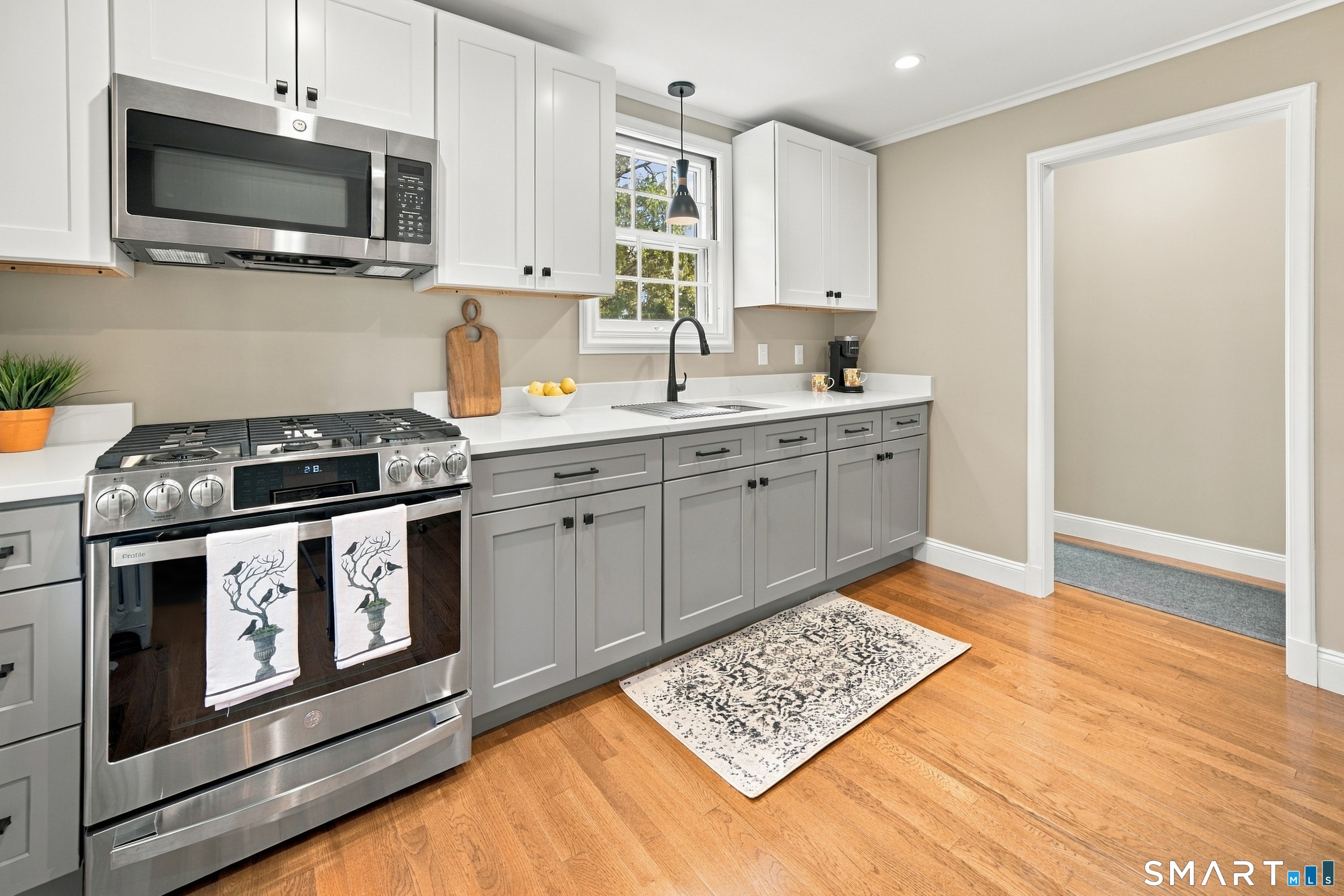 110 Clifton Avenue West Hartford CT 06107