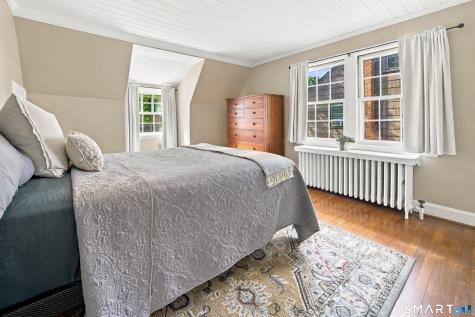 110 Clifton Avenue West Hartford CT 06107