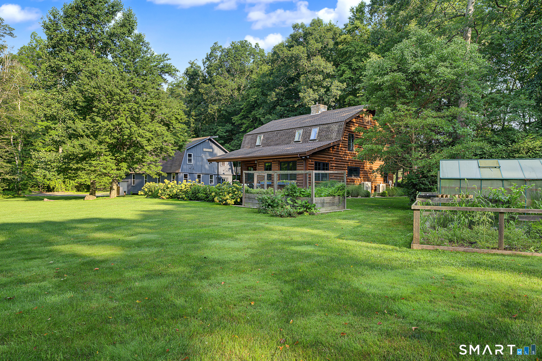 61 Mystic Road North Stonington CT 06359