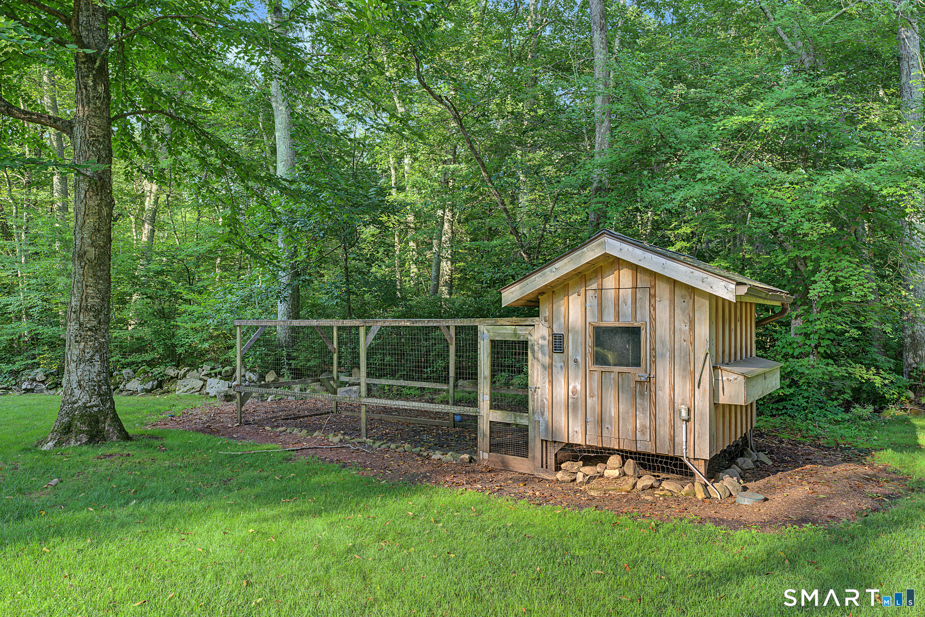61 Mystic Road North Stonington CT 06359