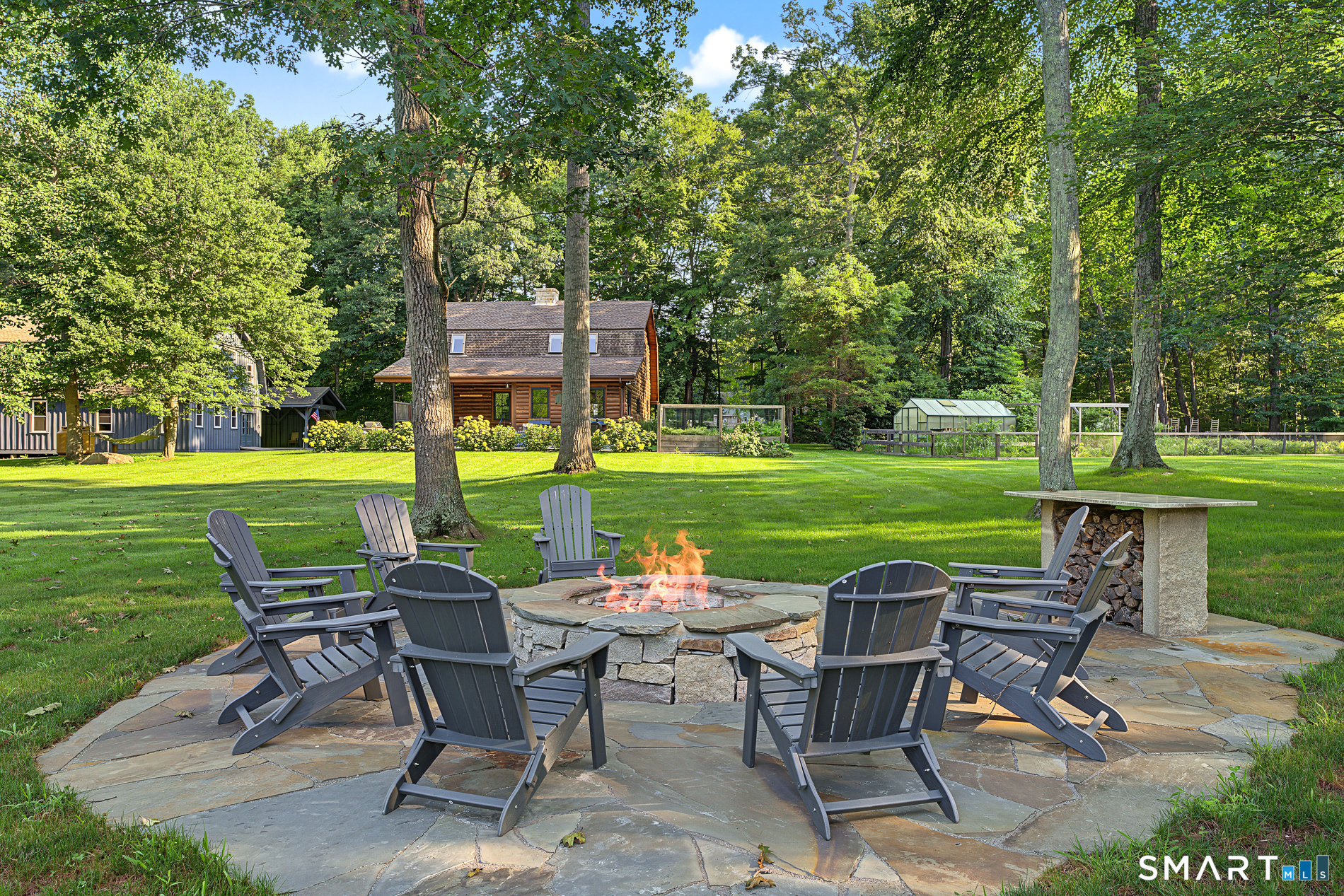 61 Mystic Road North Stonington CT 06359