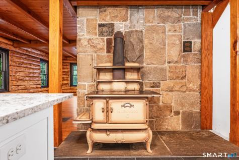 61 Mystic Road North Stonington CT 06359