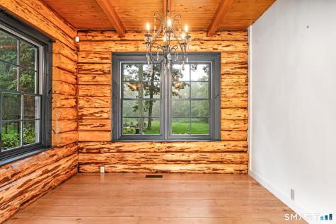 61 Mystic Road North Stonington CT 06359