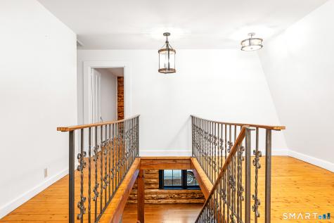 61 Mystic Road North Stonington CT 06359