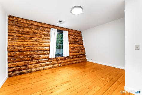 61 Mystic Road North Stonington CT 06359