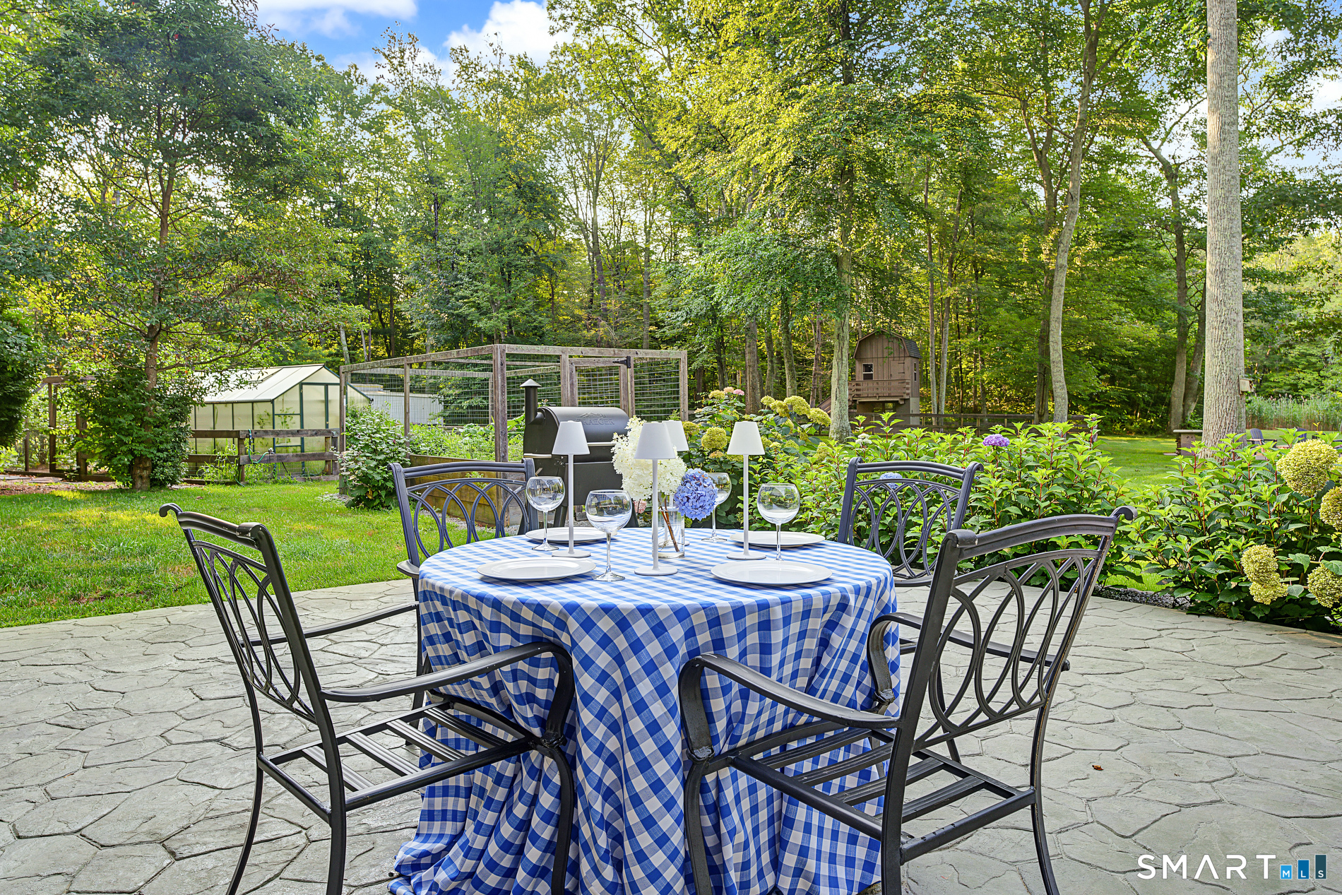61 Mystic Road North Stonington CT 06359
