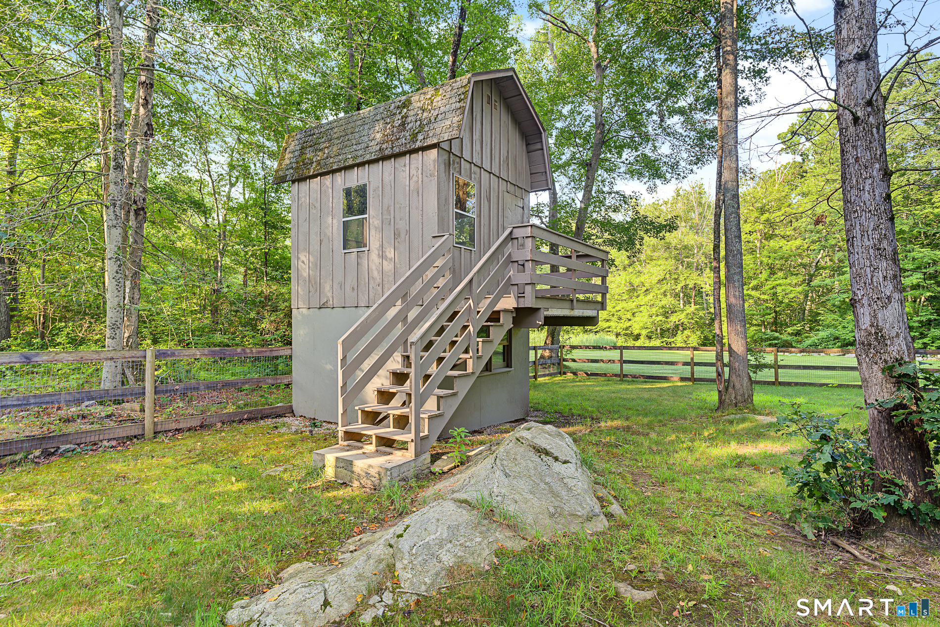 61 Mystic Road North Stonington CT 06359