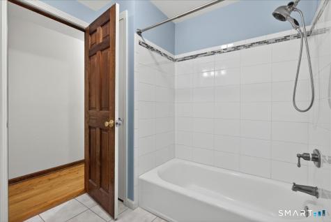 47 Water Lily Lane Guilford CT 06437