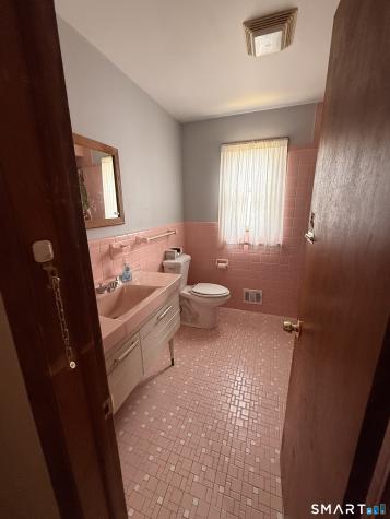 21 7TH Street Ansonia CT 06401