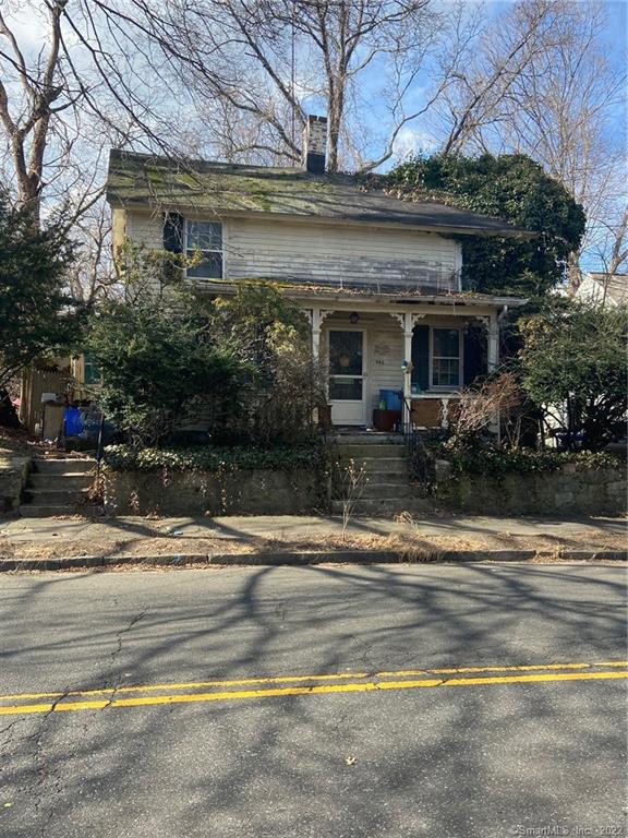 985 Briarwood Avenue Bridgeport CT 06604
