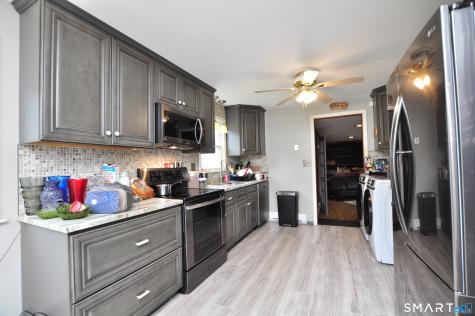 39 Sunnybrook Drive Avon CT 06001