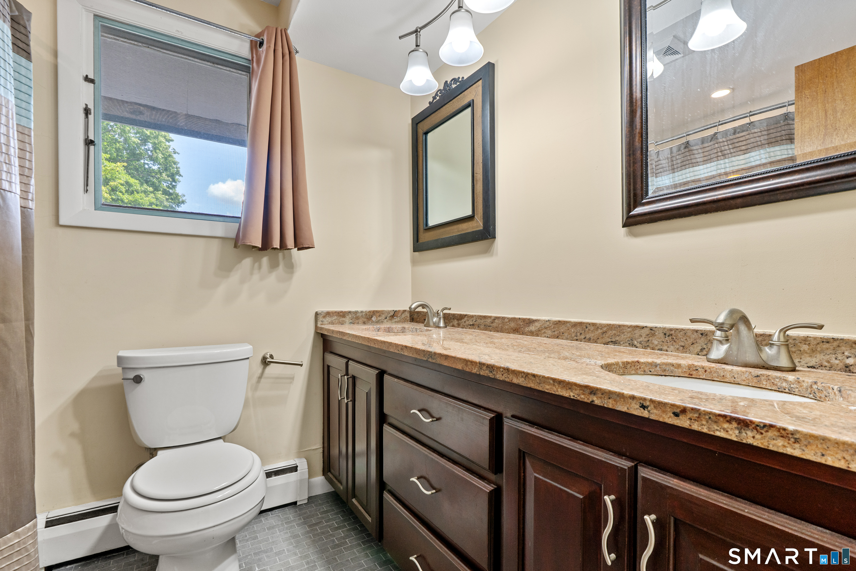 107 Round Hill Road Wethersfield CT 06109