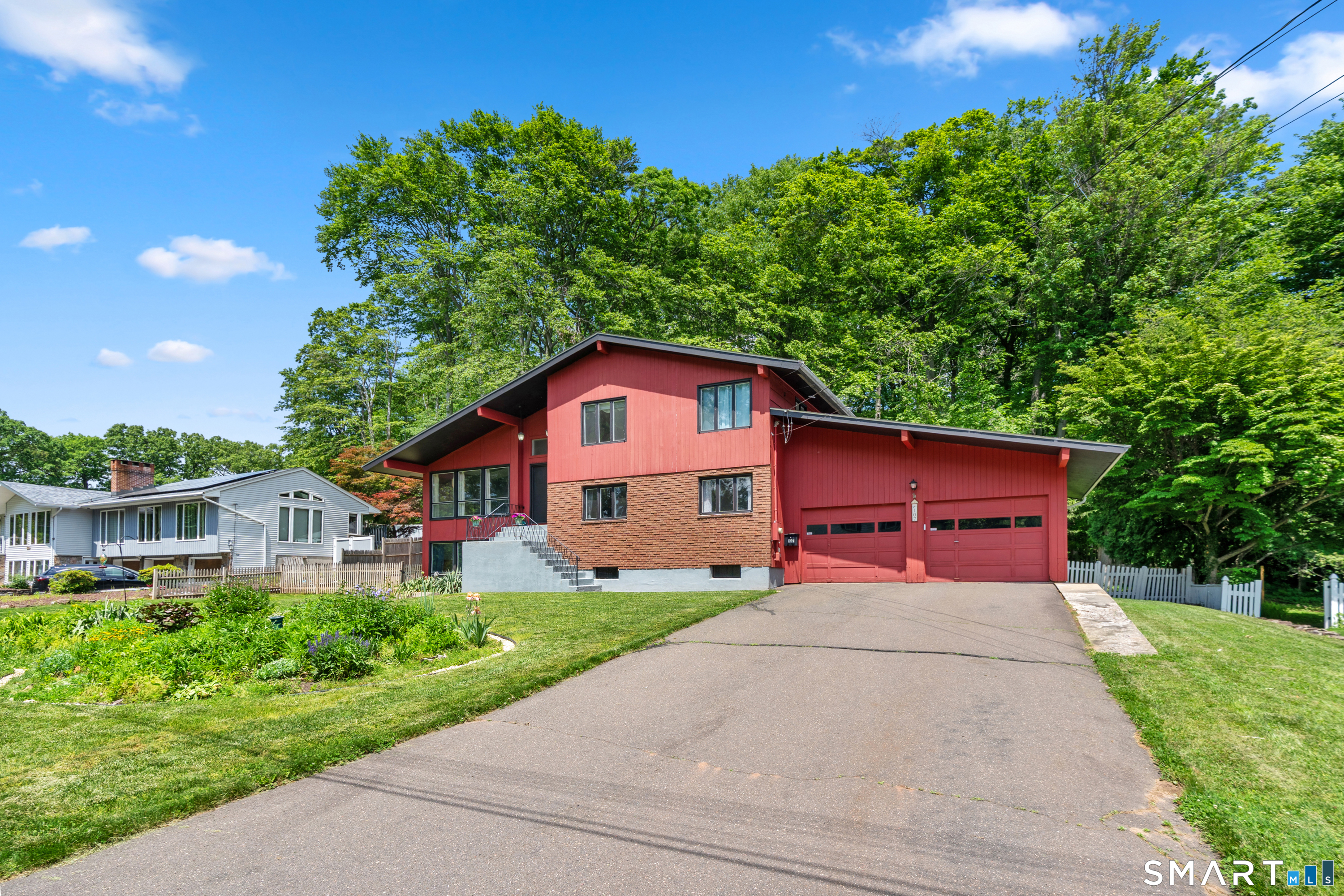 107 Round Hill Road Wethersfield CT 06109