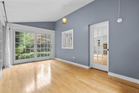 105 Ladder Hill North Road Weston CT 06883
