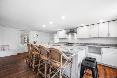 45 Main Street Essex CT 06409