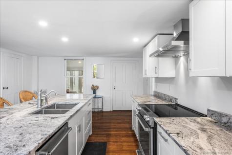 45 Main Street Essex CT 06409