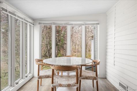 45 Main Street Essex CT 06409